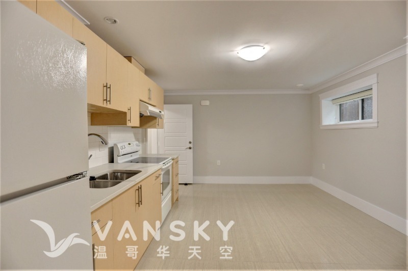 260423100248_2 lower 2bd kitchen living.jpeg